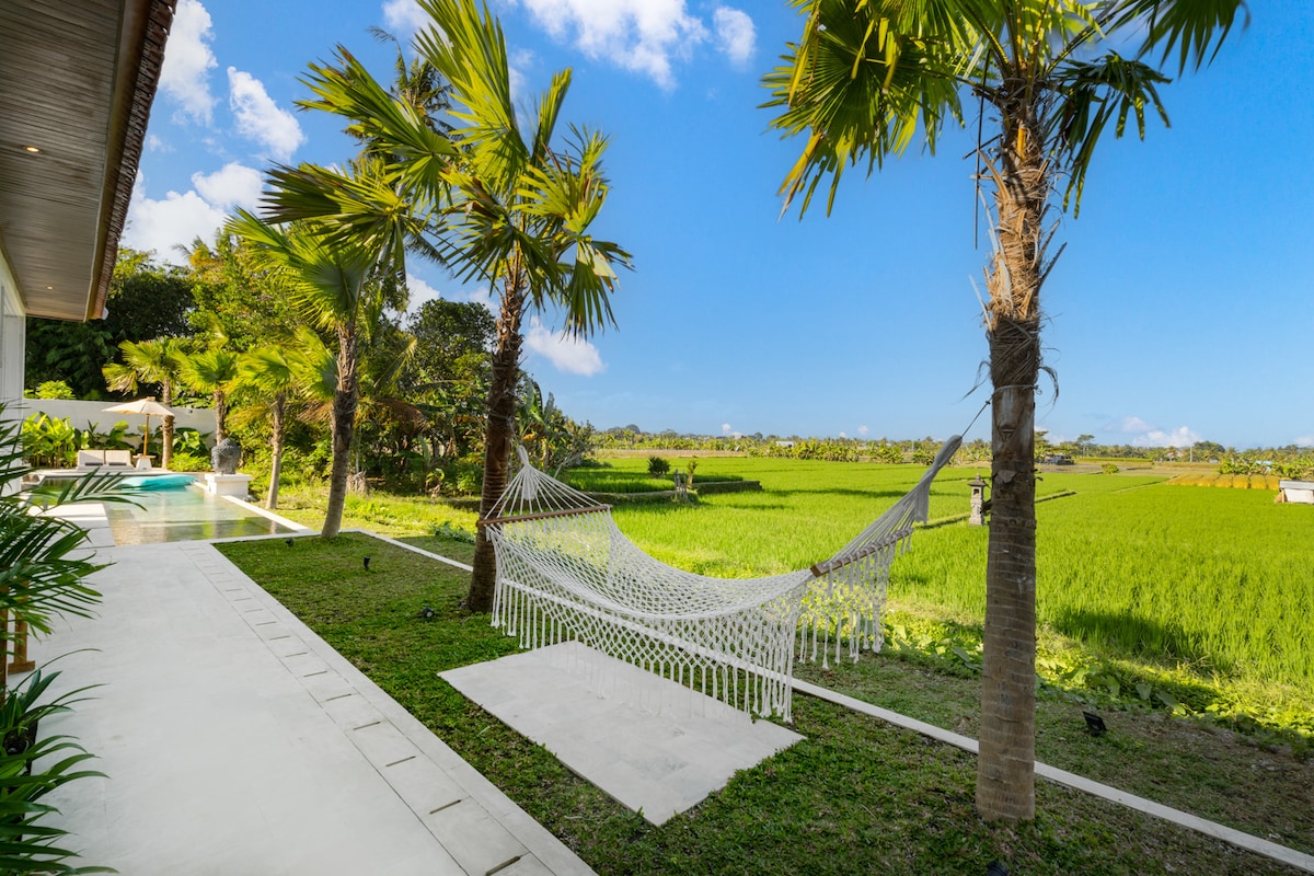 4BR Ubud Pool, Home Cinema, Yoga Deck, Ricefield View 23