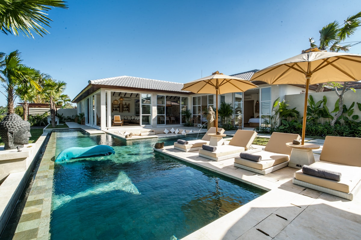 4BR Ubud Pool, Home Cinema, Yoga Deck, Ricefield View 32