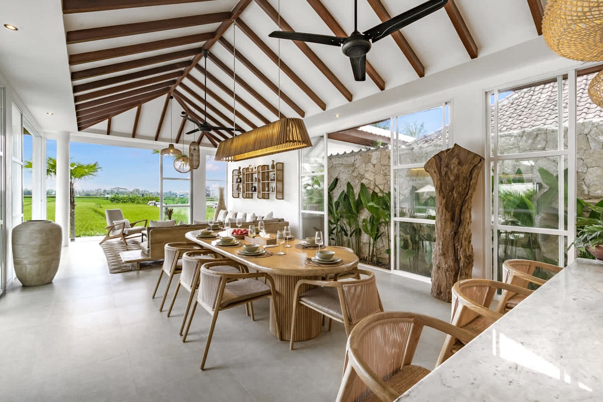 4BR Ubud Pool, Home Cinema, Yoga Deck, Ricefield View 7