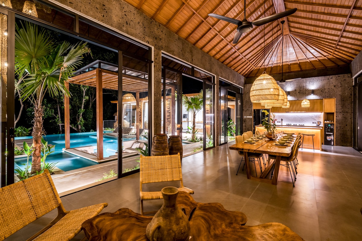 Teva 5BR Villa Tropical & Tranquility in Ubud 2