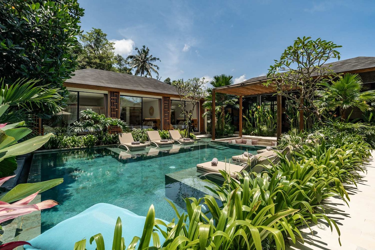 Teva 5BR Villa Tropical & Tranquility in Ubud 32