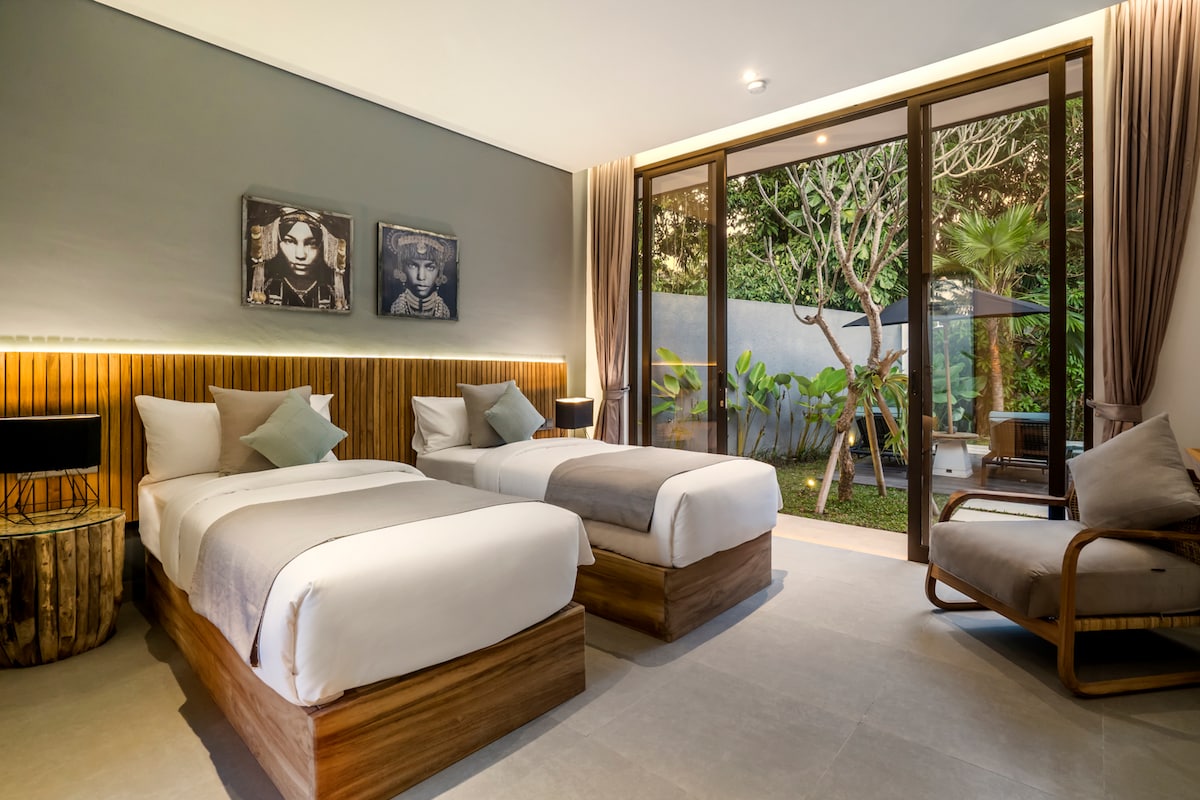 Bale Dauh 2BR Villa w/Sunken Lounge & InfinityPool 15