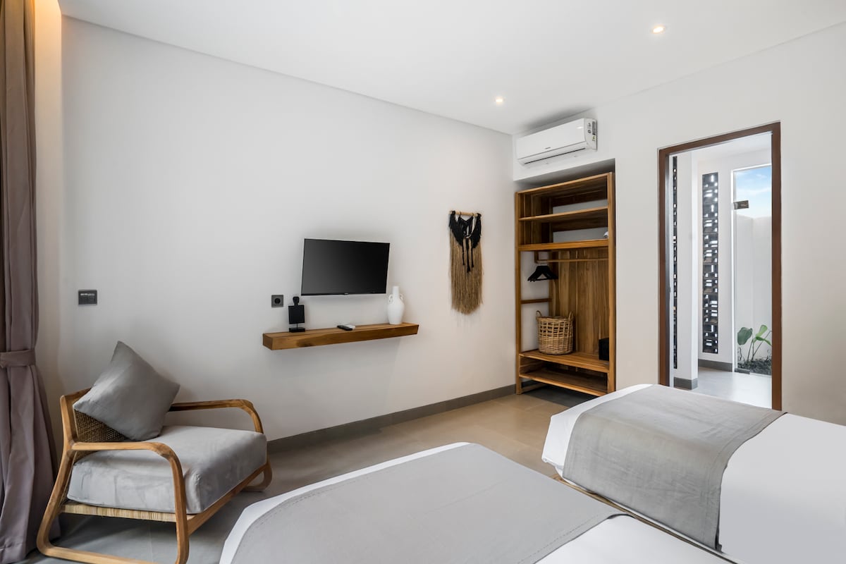 Bale Dauh 2BR Villa w/Sunken Lounge & InfinityPool 17