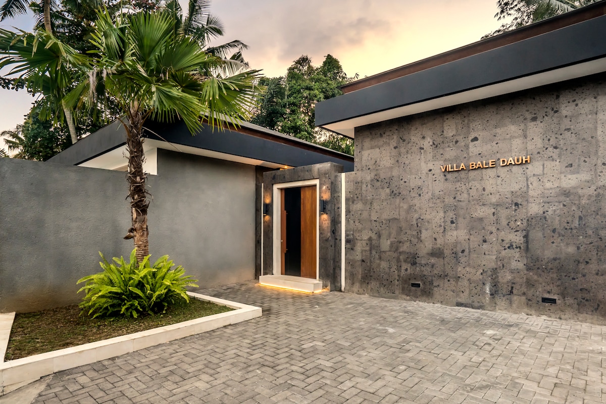 Bale Dauh 2BR Villa w/Sunken Lounge & InfinityPool 23