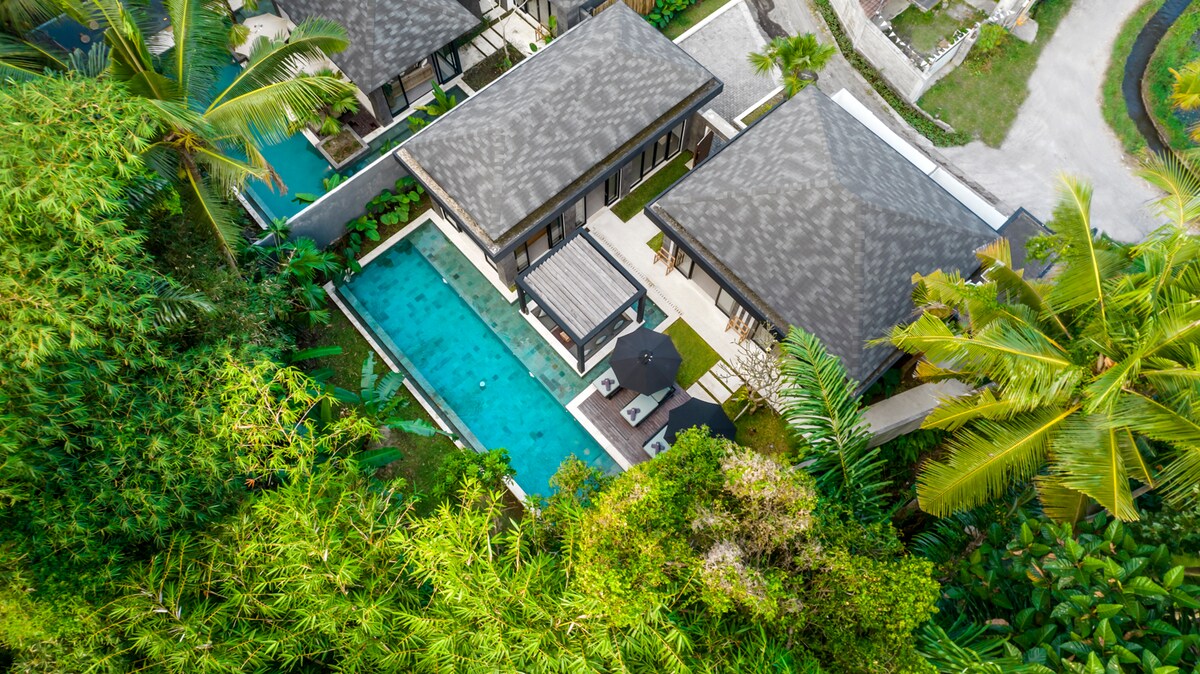 Bale Dauh 2BR Villa w/Sunken Lounge & InfinityPool 35