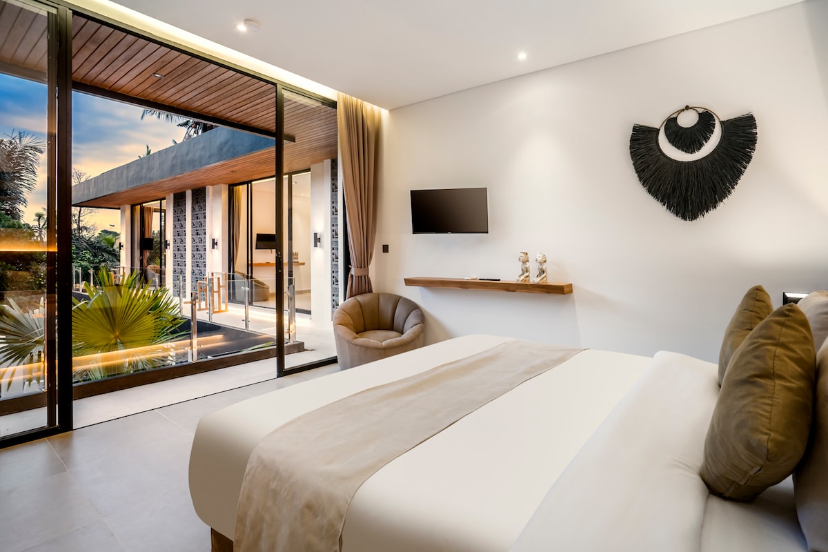 Putga 5BR Family Villa w/Infinity Pool & Spa, Ubud 11