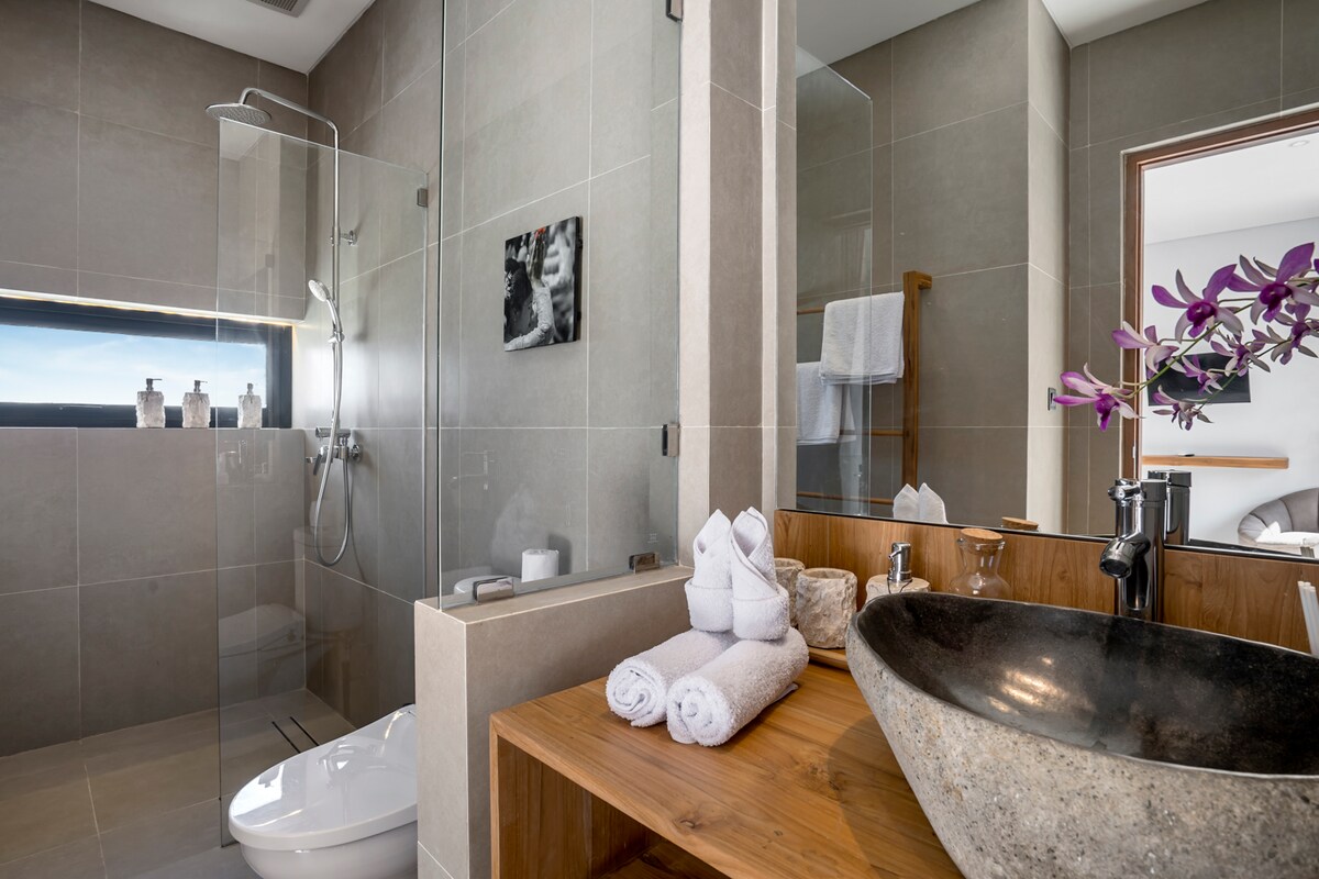 Putga 5BR Family Villa w/Infinity Pool & Spa, Ubud 19