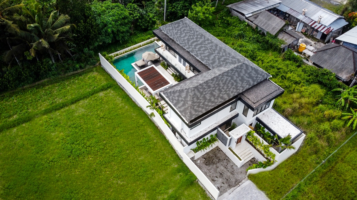 Putga 5BR Family Villa w/Infinity Pool & Spa, Ubud 26