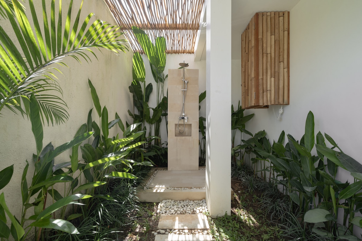 Villa Layang: 3 BR A Family-Friendly Oasis in Ubud 15
