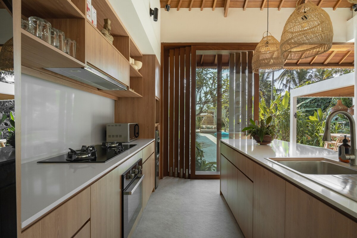 Villa Layang: 3 BR A Family-Friendly Oasis in Ubud 2