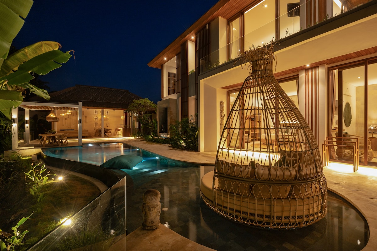 Villa Layang: 3 BR A Family-Friendly Oasis in Ubud 26