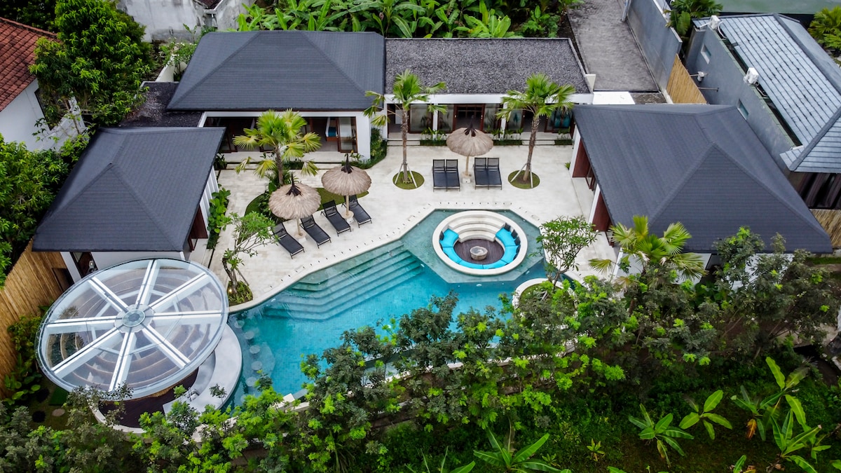 Pool Bar 5BR Infinity Pool Villa in Ubud 20
