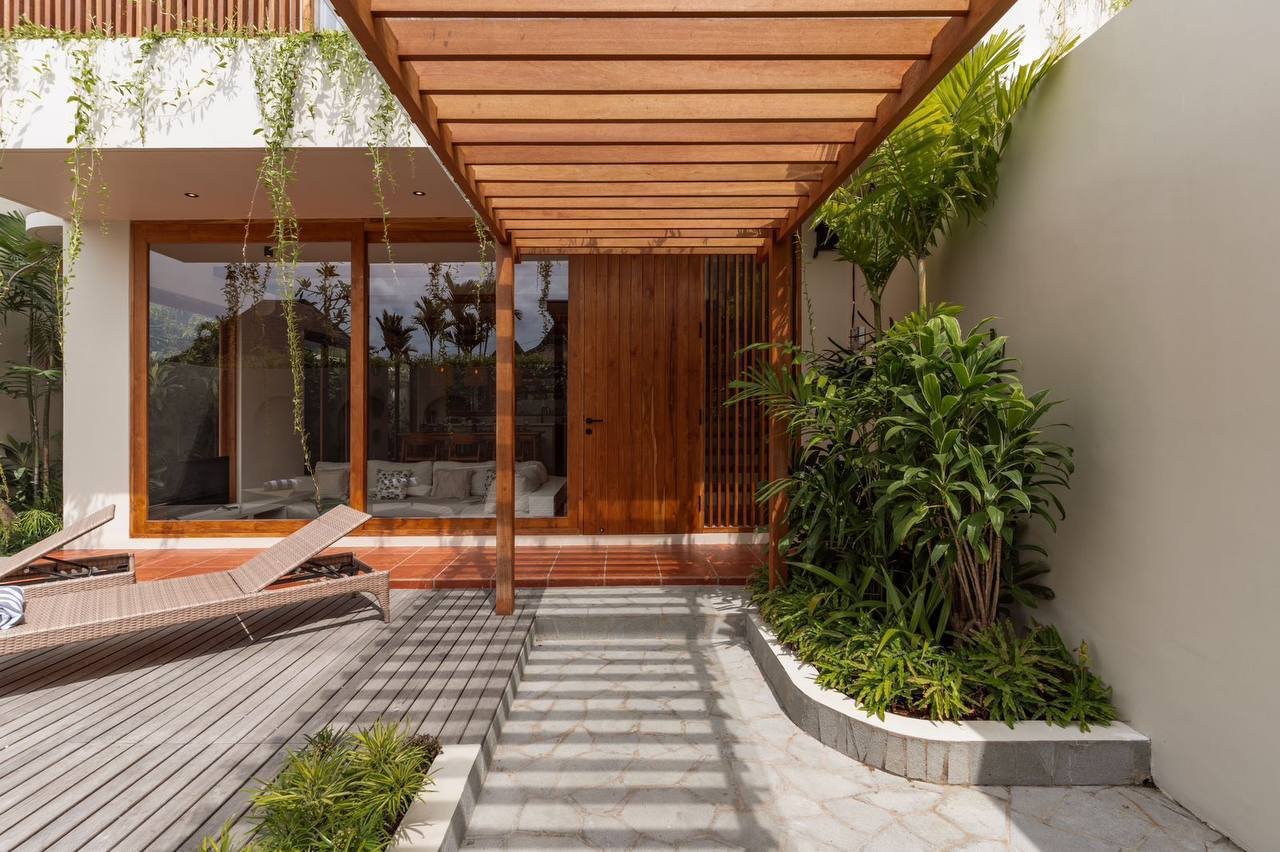 3BR Palm Grove Villa in Canggu 6