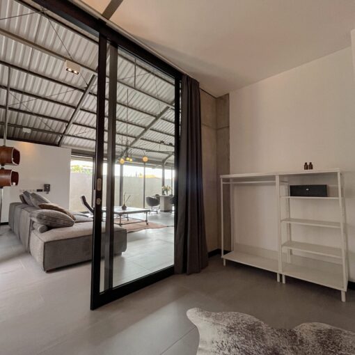 Villa Hangr2 – Newly built industrial-style 3-bedroom villa in Kerobokan