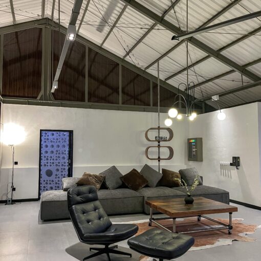 Villa Hangr2 – Newly built industrial-style 3-bedroom villa in Kerobokan